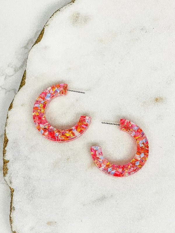 Best hoop earrings with geometric shapes for a modern and artistic appeal-Colorful Clear Resin Hoop Earrings - Pink