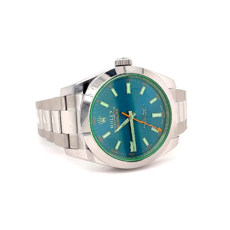 Best necklaces and pendants with seashell designs for a tropical, beachy vibe-2020 Rolex Milgauss ref 116400GV