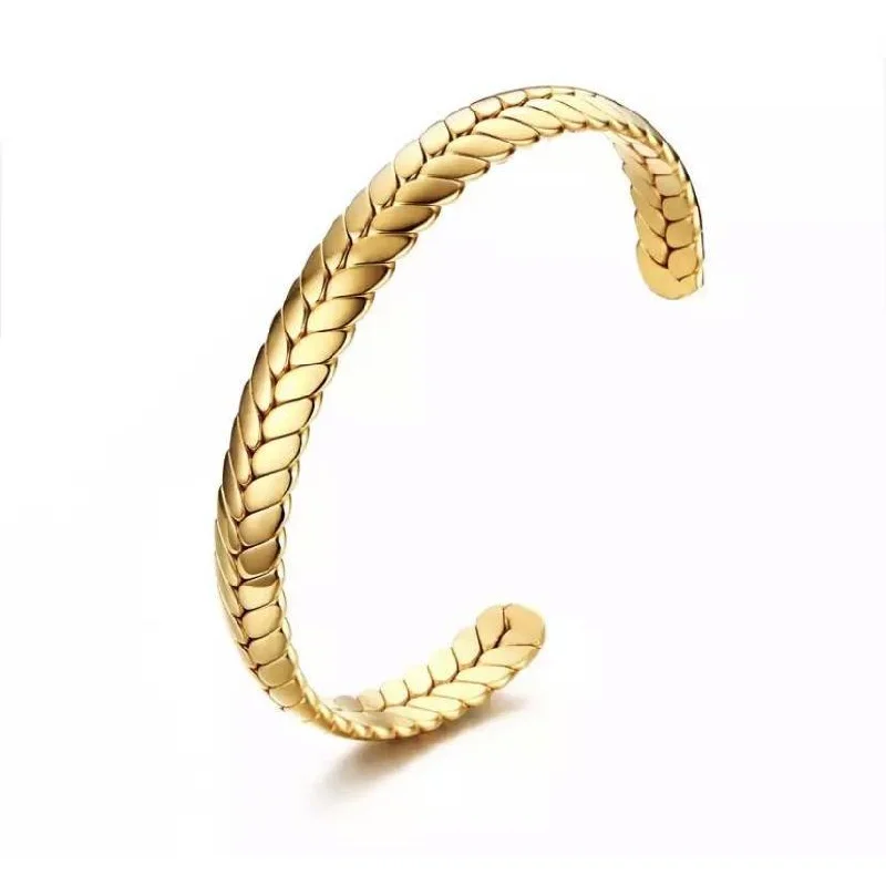 Necklaces and pendants with diamond pendants for a luxurious sparkling effect-Lina Chain Cuff